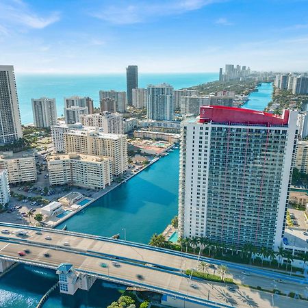 Upper Studio With Balcony,Pool And Gym, Near Beach Hallandale Beach Exterior photo