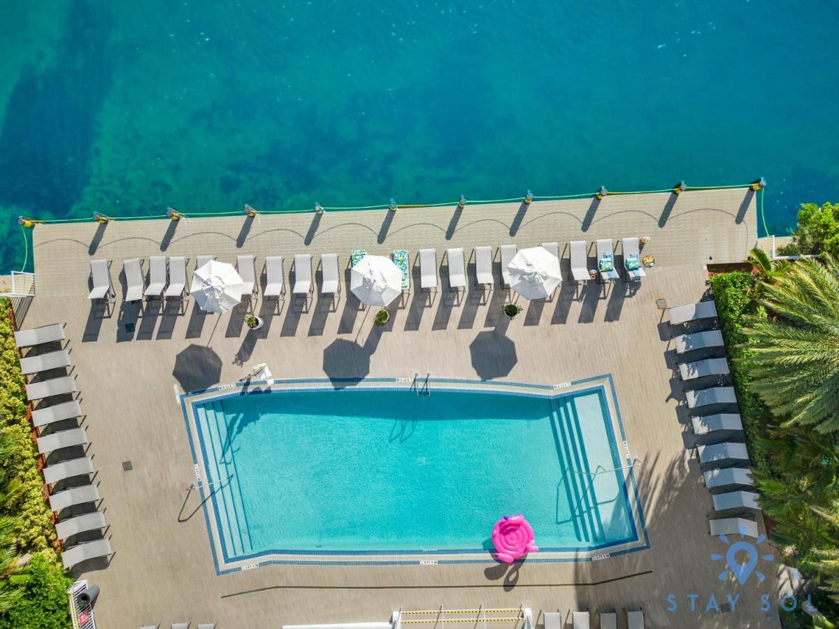 Upper Studio With Balcony,Pool And Gym, Near Beach Hallandale Beach Exterior photo