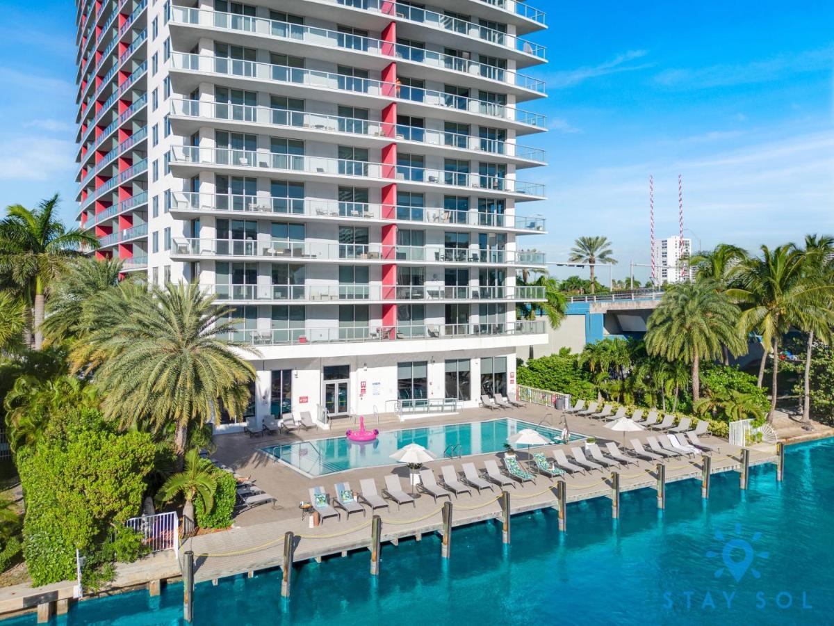 Upper Studio With Balcony,Pool And Gym, Near Beach Hallandale Beach Exterior photo