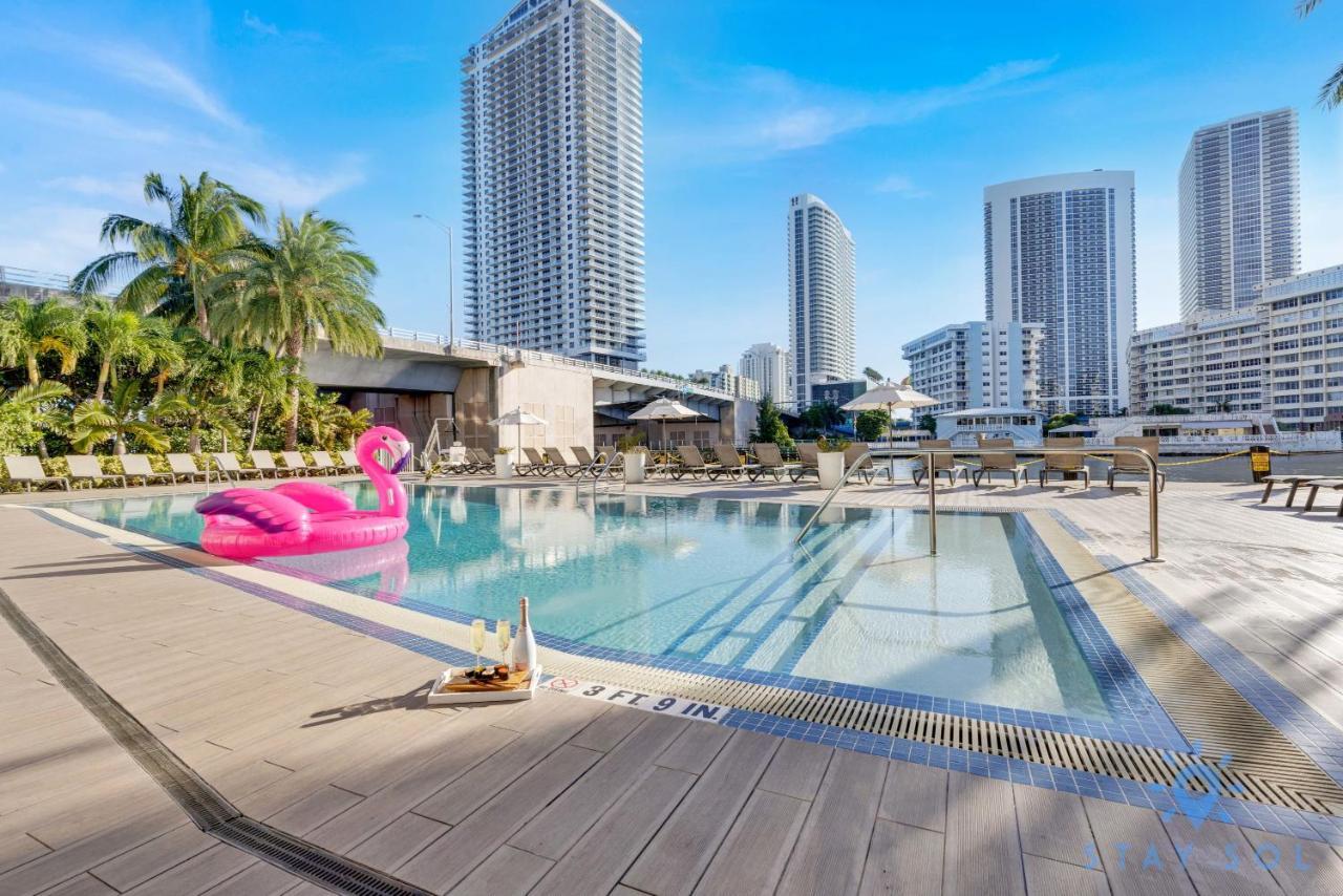 Upper Studio With Balcony,Pool And Gym, Near Beach Hallandale Beach Exterior photo