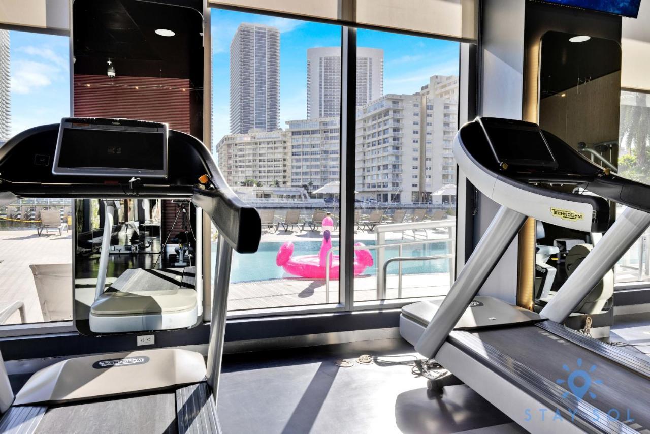 Upper Studio With Balcony,Pool And Gym, Near Beach Hallandale Beach Exterior photo